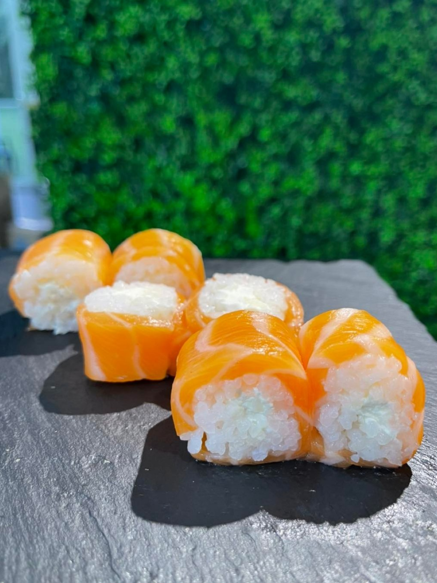 Le Hinata Restaurant Japonais A Volonte Meyreuil Sushi